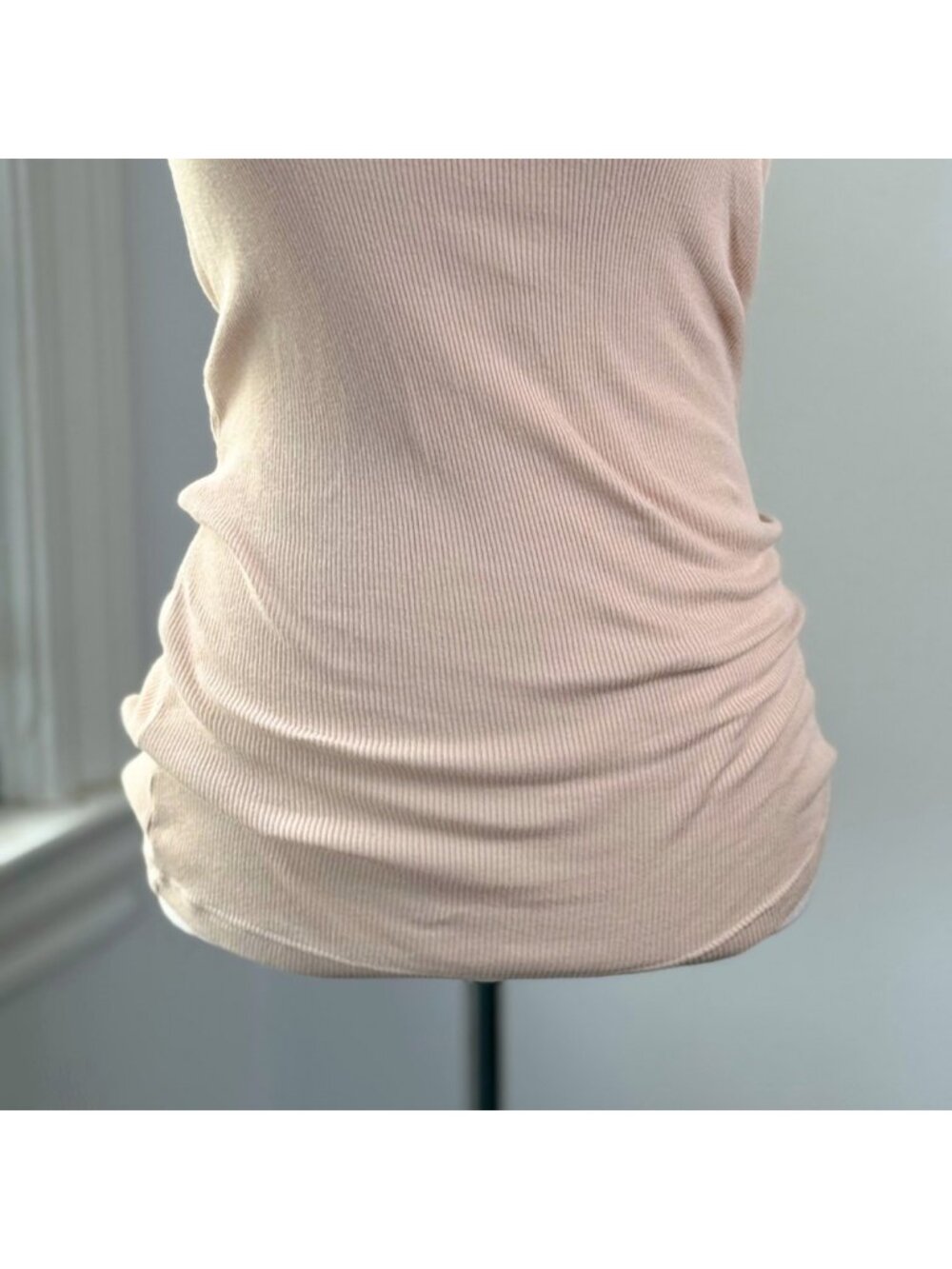 Old Navy Perfect Fit Ribbed Beige Tank Top Medium Minimalist Neutral Nude Tan - Picture 3 of 10